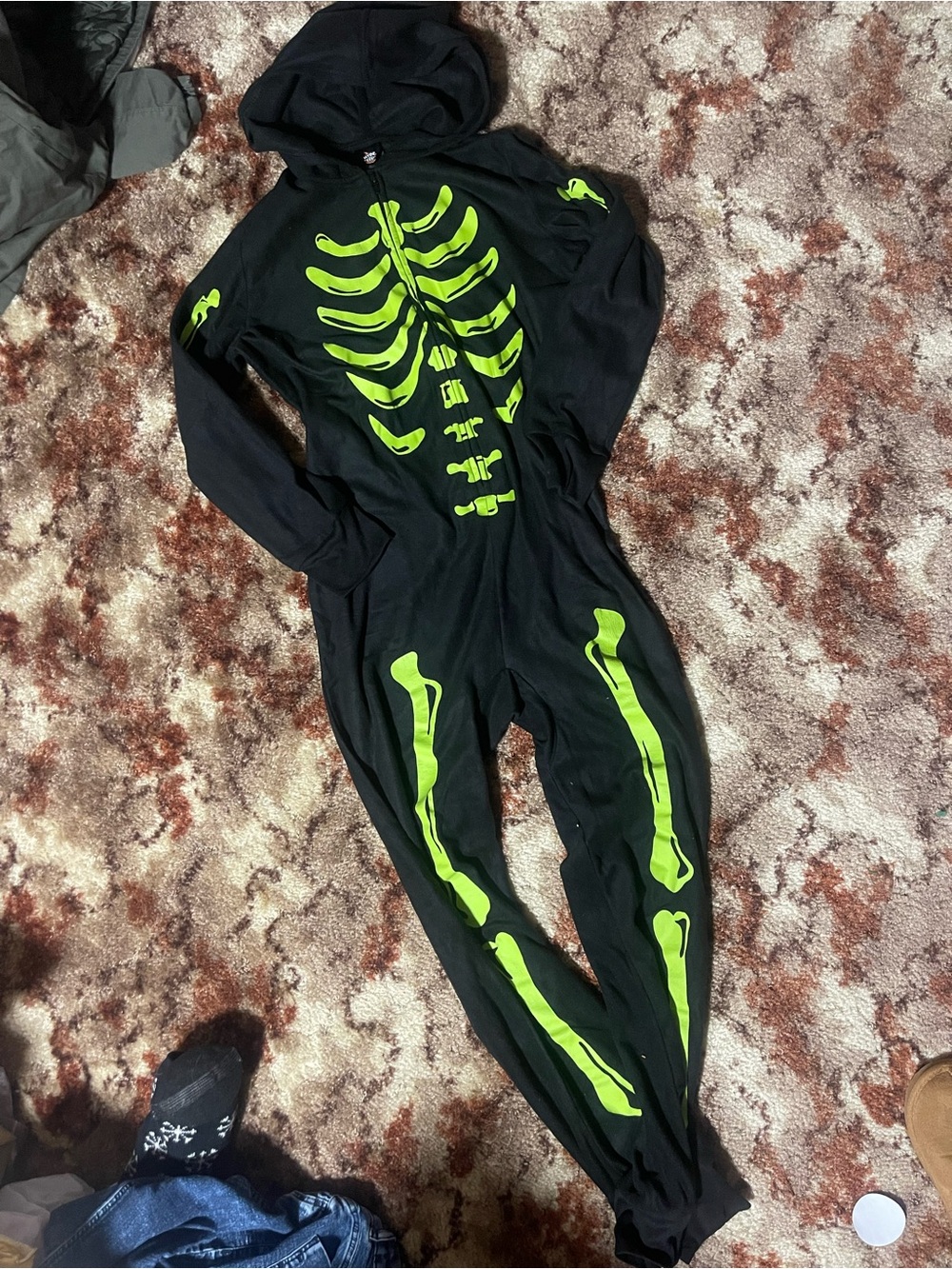 Hyde And Eek Boutique Halloween Women’s Glow-In-The-Dark Skeleton Onesie Set